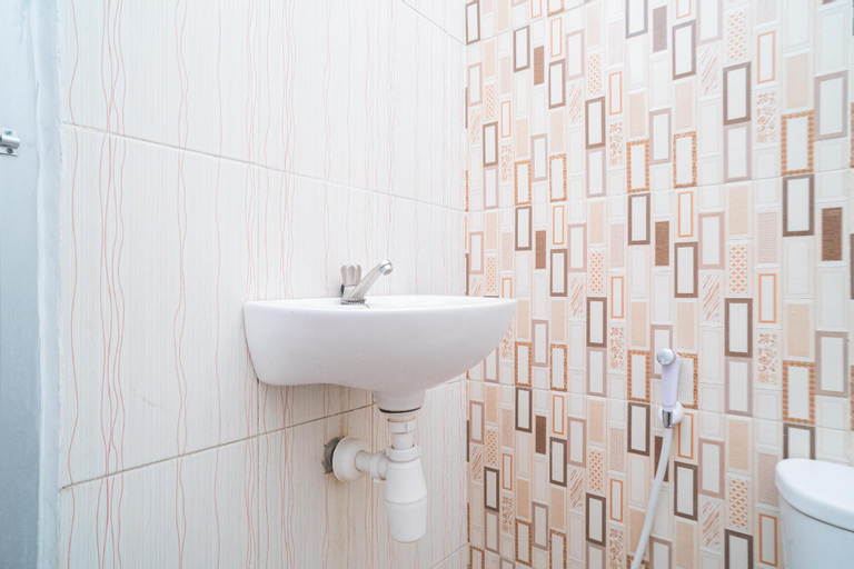 Bathroom 4