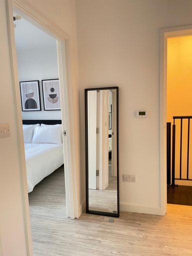 Bedroom 2, OneFiveSix - Unique Apartments Birmingham, Birmingham