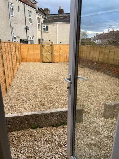 Others 4, Small room in Horfield 3, Bristol