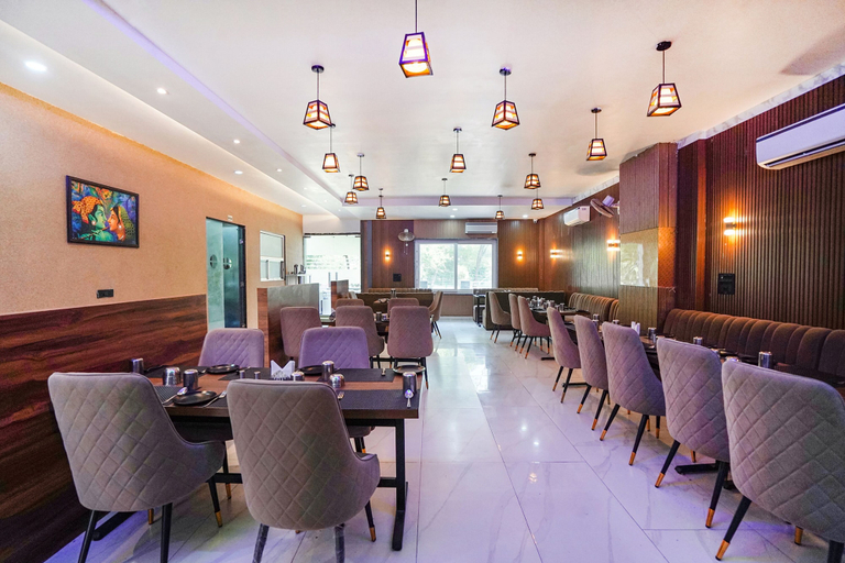 Food & Drinks 3, Fabhotel The Vrindavan Inn, Mathura