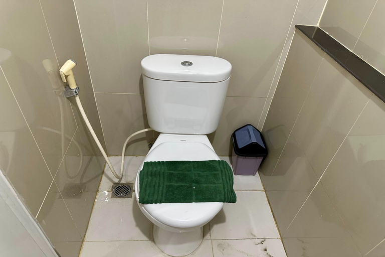 bathroom 16