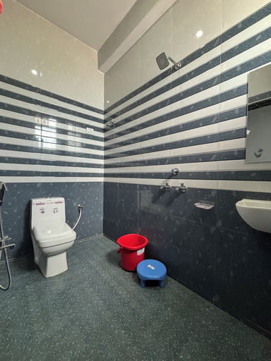 Bathroom 4, Hotel Raghunath Palace, Sikar