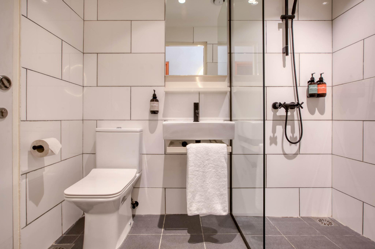 Bathroom 8