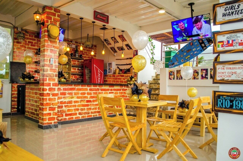 Food & Drinks
