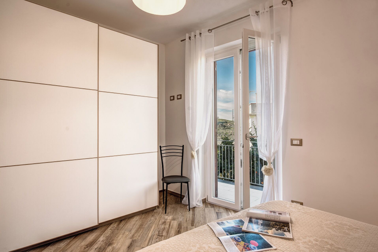 Others 5, Clementine Country House, Napoli