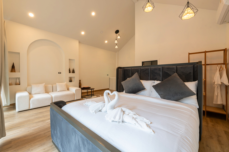 Bedroom 12