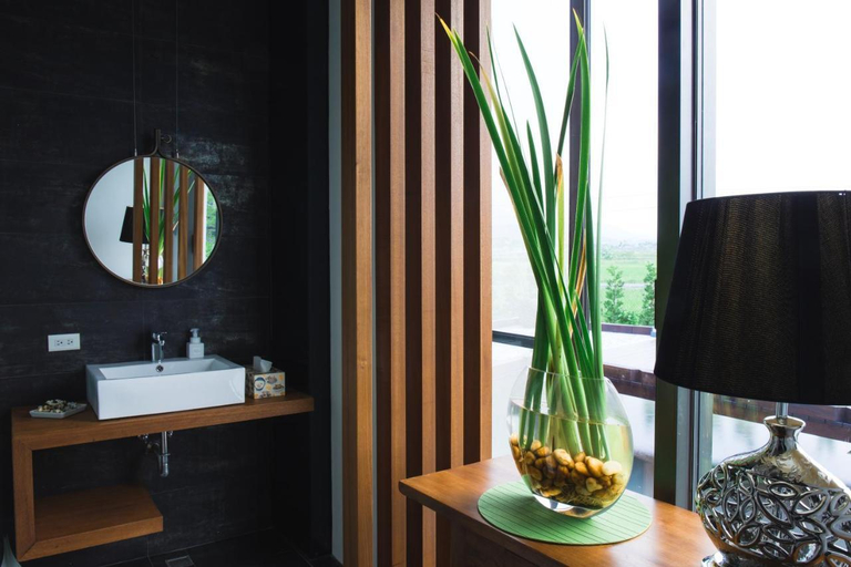 Others 2, Lei Garden Inn, Yilan