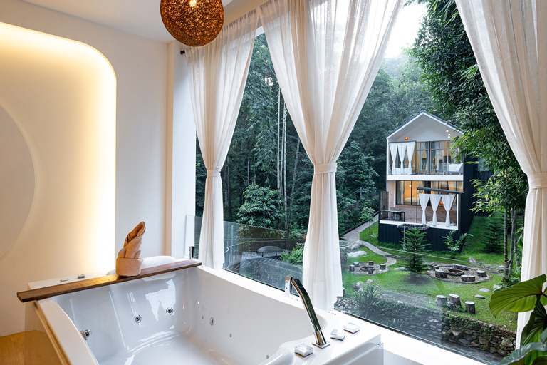 Bathroom 27