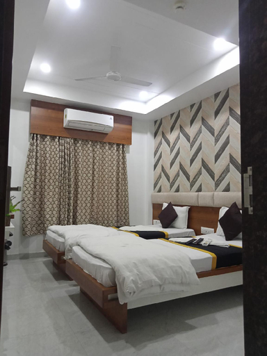 Bedroom 2, Hotel Fun City (Pure Veg), Navsari