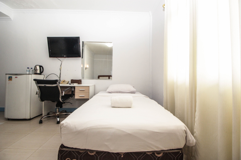Bedroom 8