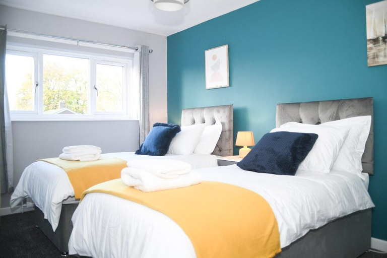 Bedroom 2, A Charming 3-Bedroom Home in West Midlands, Walsall