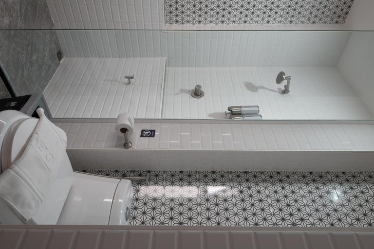 Bathroom 15