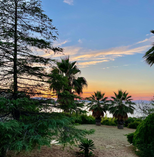 Others 5, Villa sul Mare, Central Greece