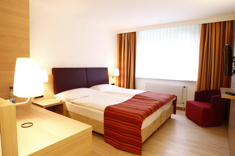 Bedroom 10