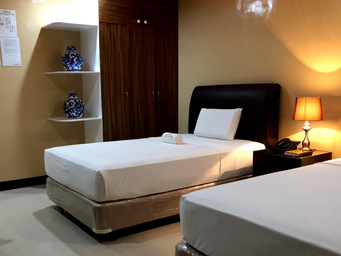 Bedroom 8