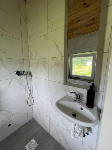 Bathroom 2, Rooms Ljubenko, Netretić