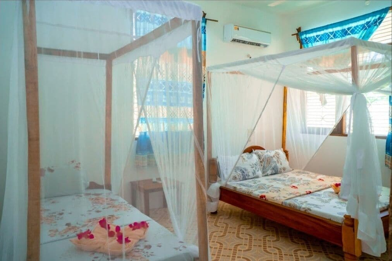 Bedroom 3, Saba house 24, Kusini