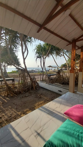 Others 2, Villagio Beachfront - Pantai Karangpapak, Garut