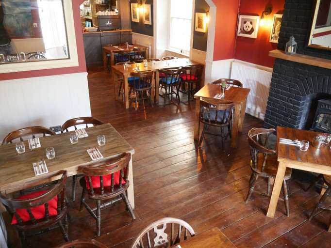 Food & Drinks 5, The Fox and Hounds, Northamptonshire