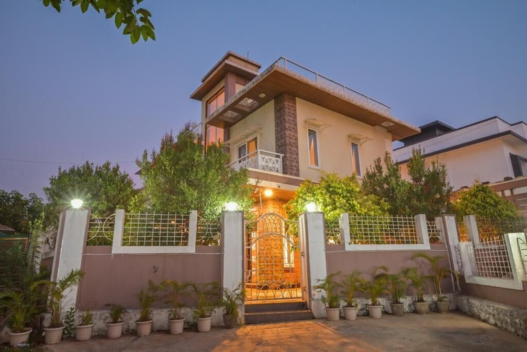 Exterior & Views 2, Paramount By Joy Suites, Pune