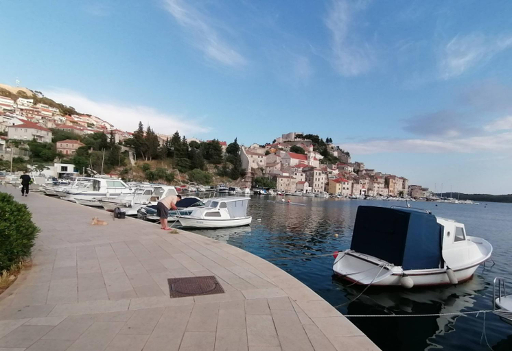 Others 5, Kuca za odmor EMA, Šibenik