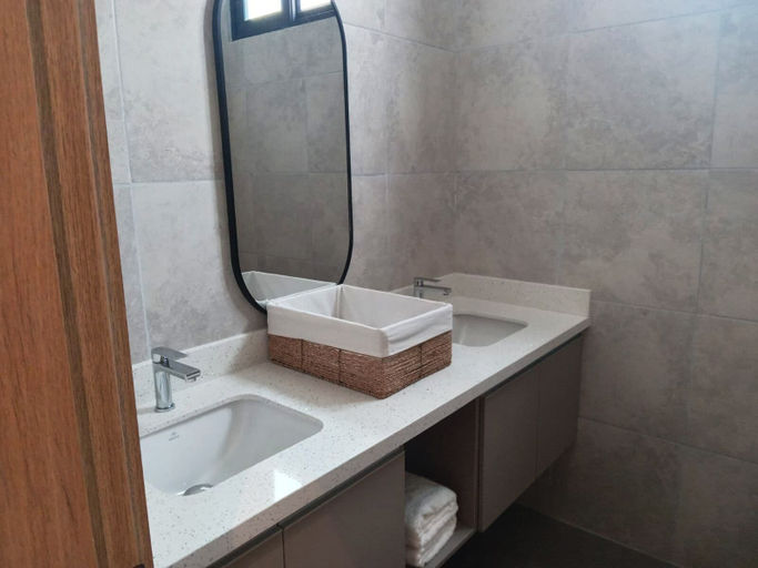 Bathroom 4, Blue Villas, Santa Elena