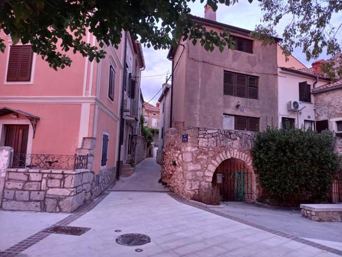 Others 3, D,apartman' ulica pusca 51, 51513 Omisalj, Omišalj