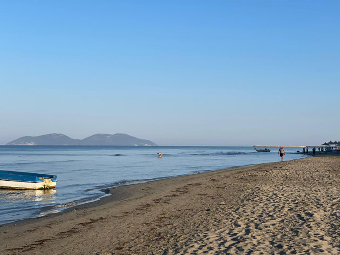 Others 5, Villa Arli&Eris, Vlorës