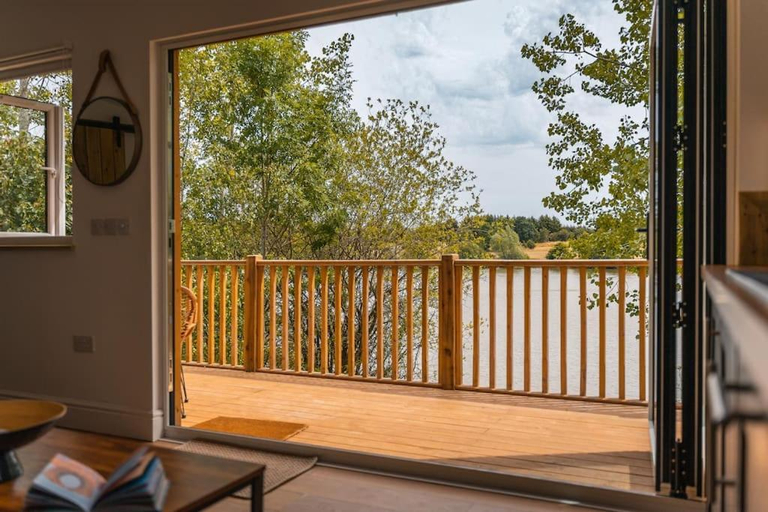 Others 3, Lakeside Lodge- 'Lapwing', Worcestershire