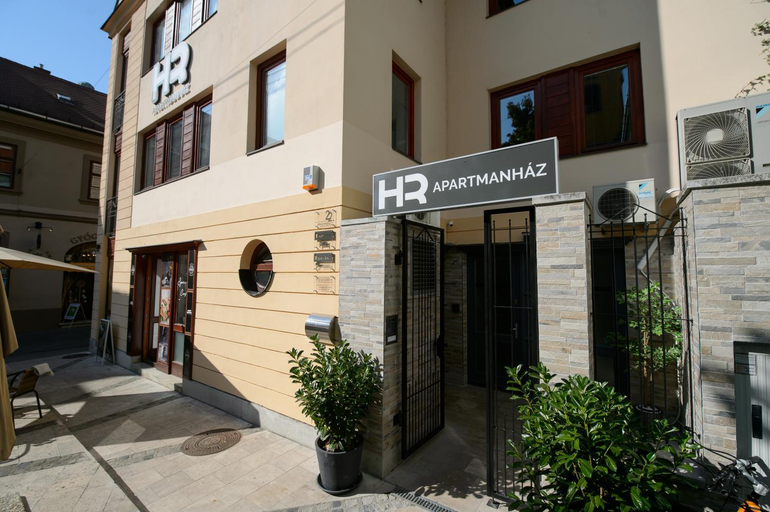 Others 2, HR Apartmanhaz Eger, Eger