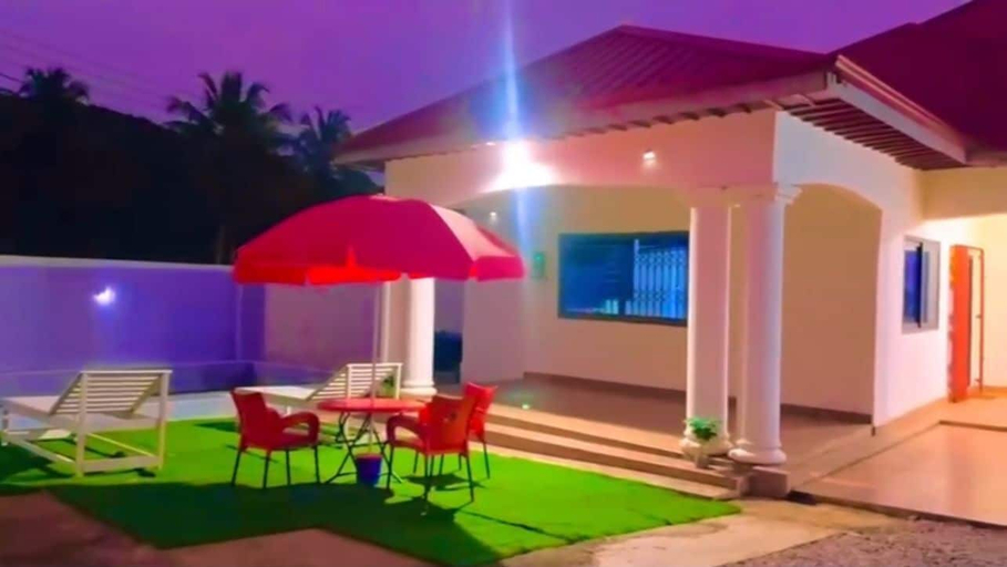 Others, Oliver Cottage, Abura-Asebu-Kwamankese
