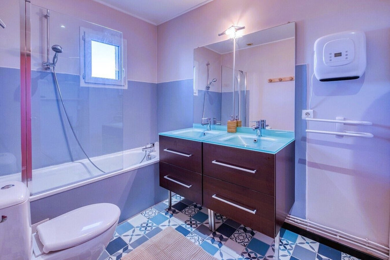 Bathroom 4, Le Grand Cottage Nature Bien-Etre Piscine, Tarn