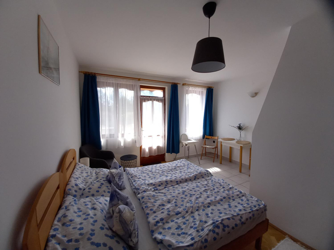 Others 5, Kispal Apartmanhaz, Nagykanizsai/Zalakaros