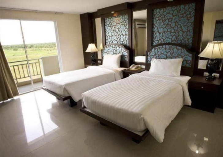 Bedroom 3, Convenient Grand Plus Hotel Suvarnabhumi, Bang Sao Thong