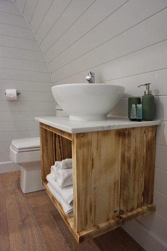 Bathroom, EASTRIDGE GLAMPING, Shropshire