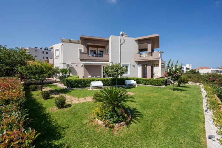 3, Tholos Apartments, Crete