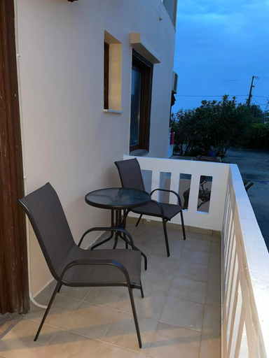 Others 3, Livadia Studios, Crete