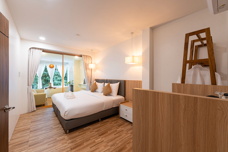 Bedroom 13