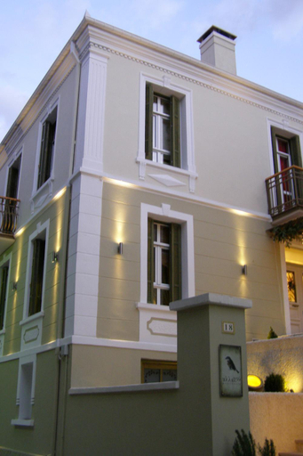 Others 2, Room in a neoclassical house - ladybug, West Macedonia