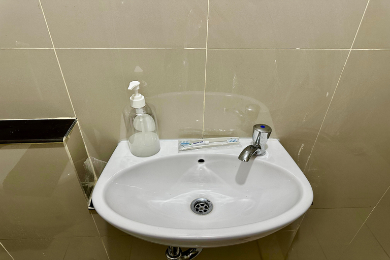 bathroom 18