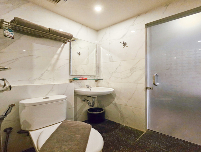 Bathroom 4