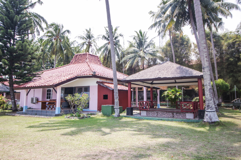 Exterior 1