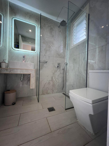 Bathroom 3, Trenta Nove Studios, Ionian Islands