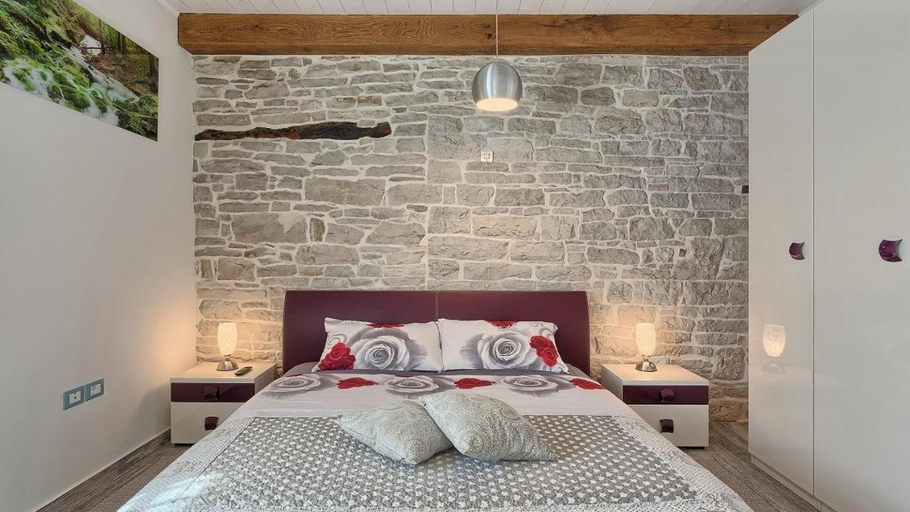 Others 2, Beautiful Istrian Villa Patrick with a pool, Pazin