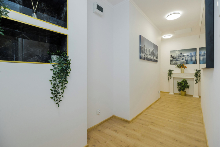 Others 4, MGR Rooms Sonata, Warsaw
