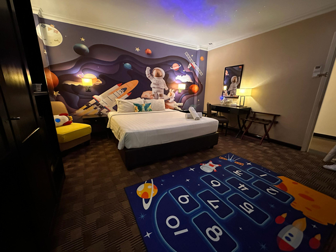 Bedroom 16