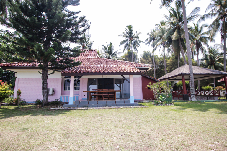 Exterior 2