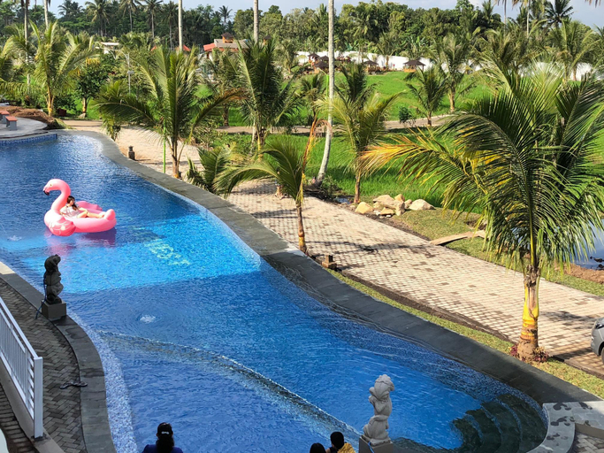 Swimming Pool 4