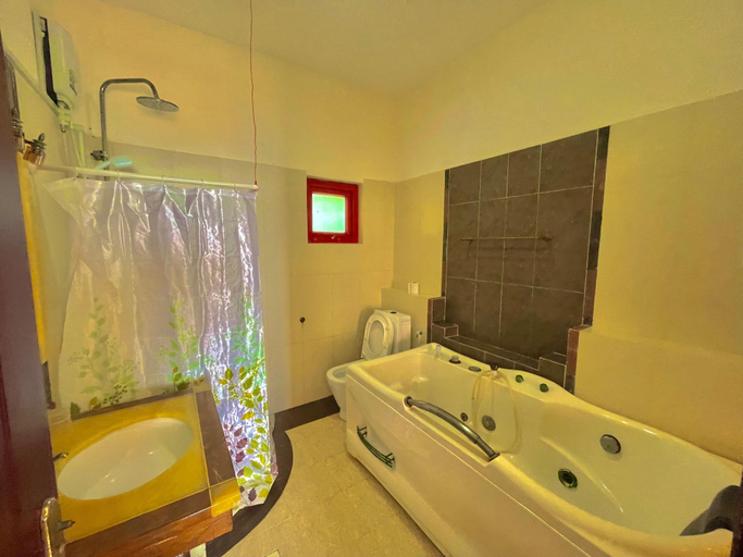 Bathroom 4, Shanzu Two Bedroom Seaview Oasis., Kisauni