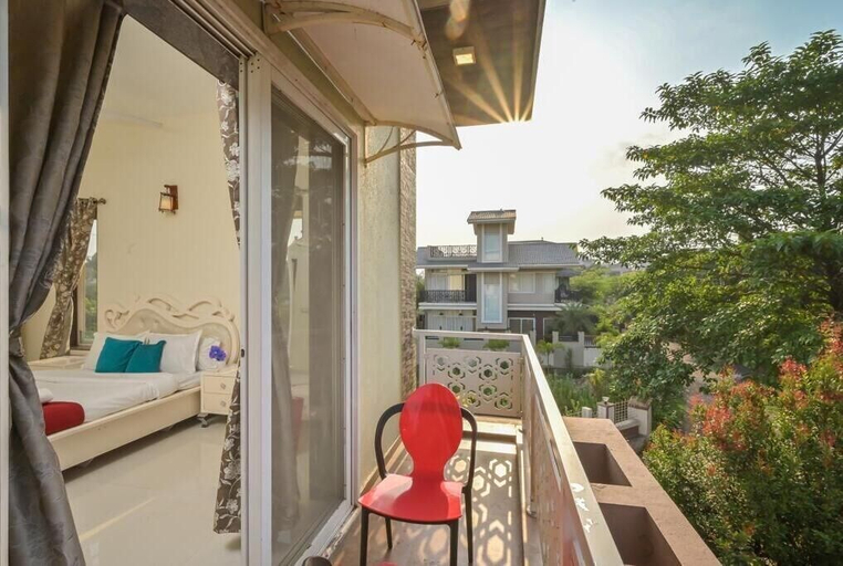 Others 4, Paramount By Joy Suites, Pune
